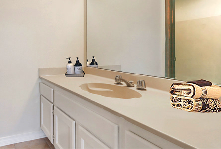 Abita_Springs-Chapman-intr-Bathroom-Apts-com-REV